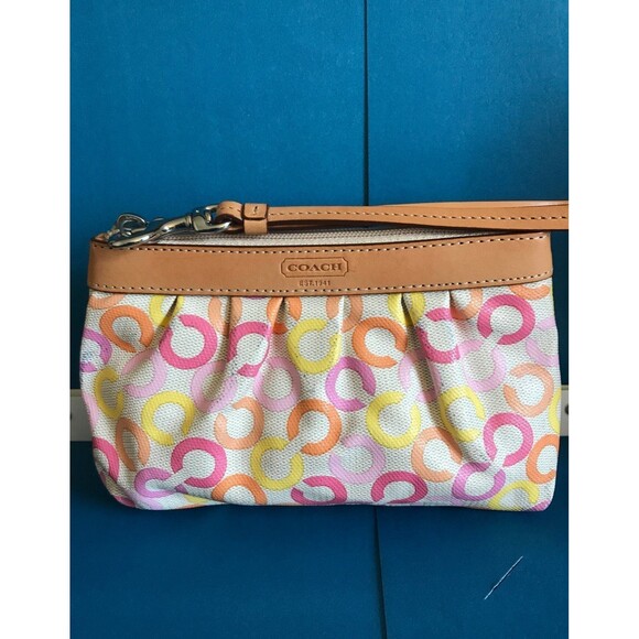 Coach Op Art signature capacity wristlet - Picture 1 of 7